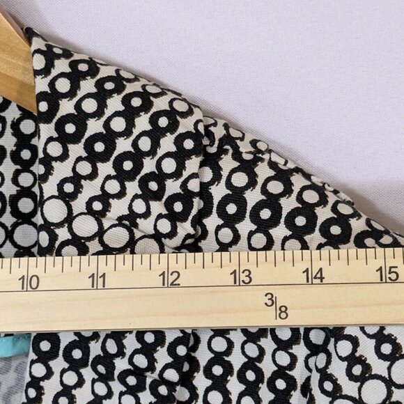 CAbi Blazer Cropped Jacket 3/4 Sleeve 2 Button Black & White Circles Size 6 - Picture 8 of 14
